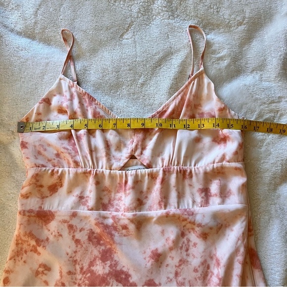 ABERCROMBIE & FITCH Pink Tie Dye Print Cut Out Mini Slip Dress Size M NWT - Picture 5 of 9